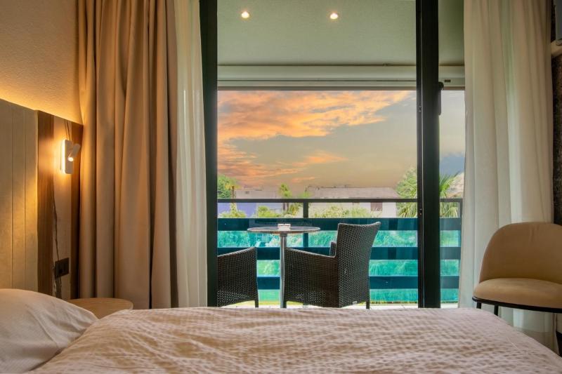 Double Room image 4