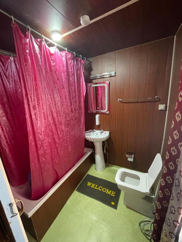 Lucky Kashmir Heritage Houseboat - image 11