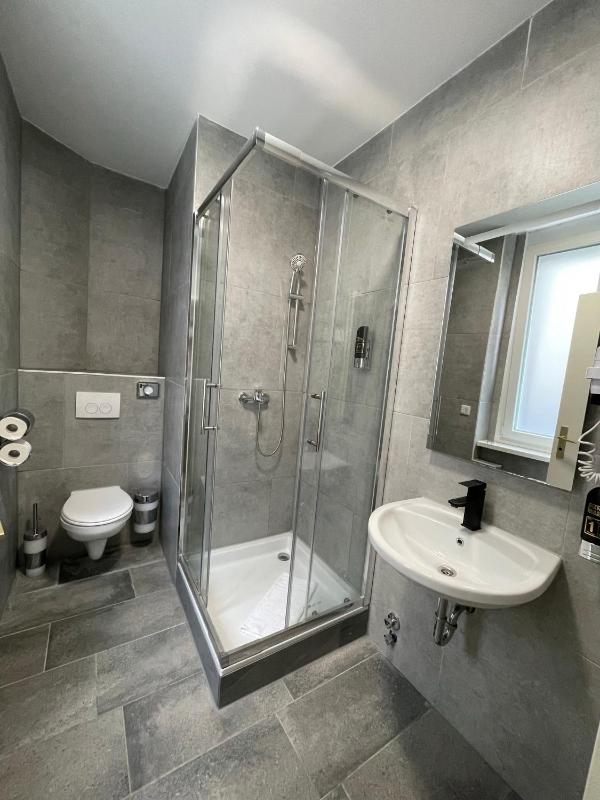 THE PLACE HOTEL - Frankfurt City Messe - image 2
