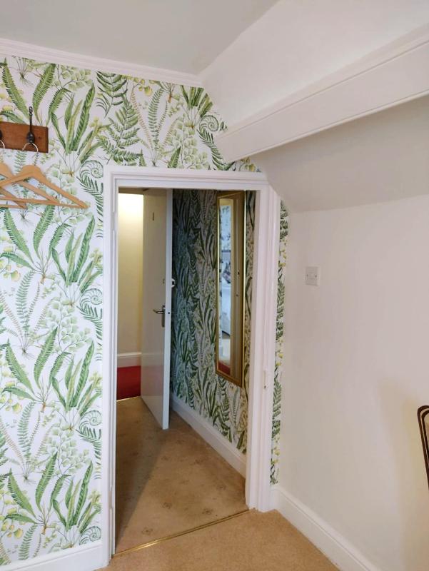 Classic Double Room image 4