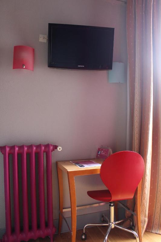 Budget Double Room image 2