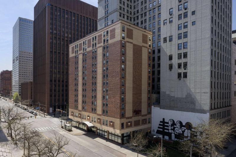 Hampton Inn Cleveland-Downtown - image 5