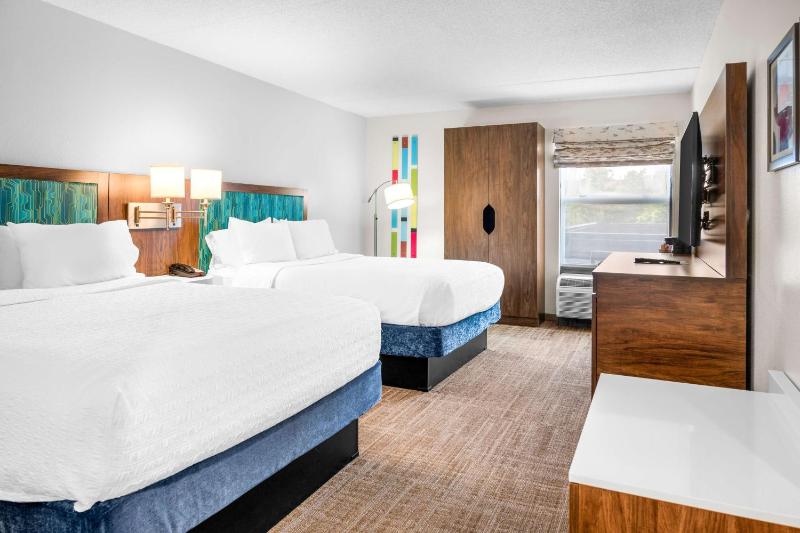 Room with Two Queen Beds - Non-Smoking image 1