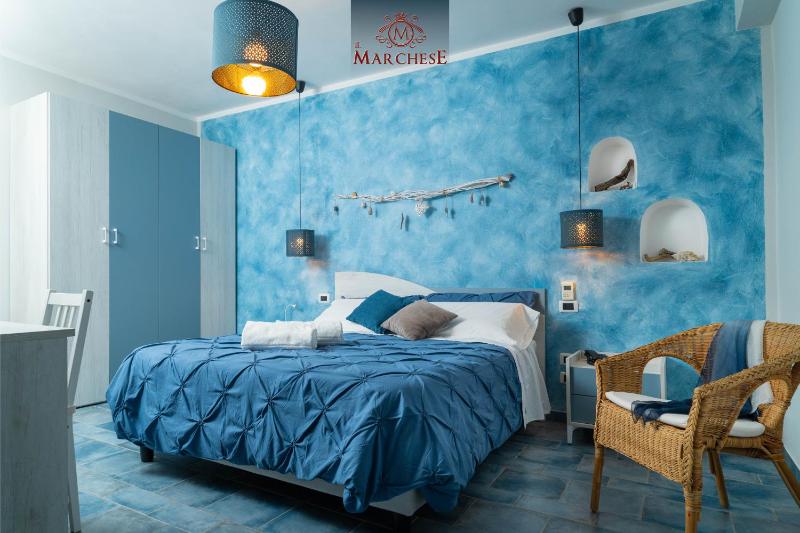 Deluxe Double Room with Balcony and Sea View image 1
