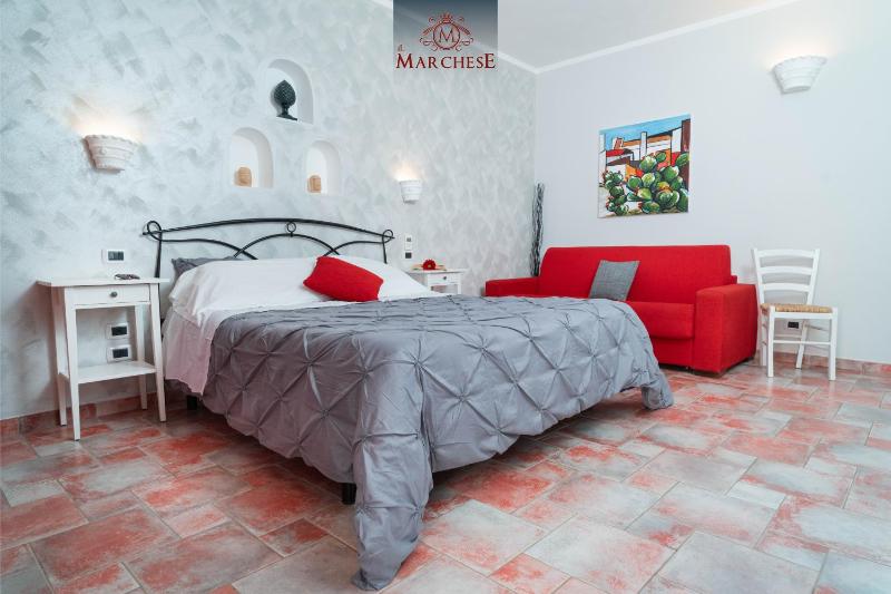 Standard Family Room image 1