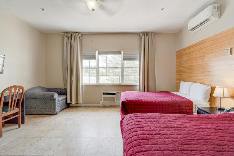 Standard Double Room (4 Adults) image 2