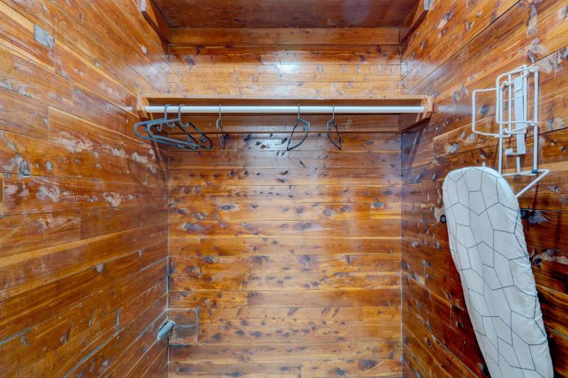 Standard Double Room (4 Adults) image 3