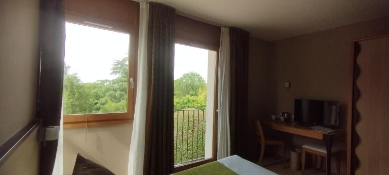 Twin Room Countryside image 2