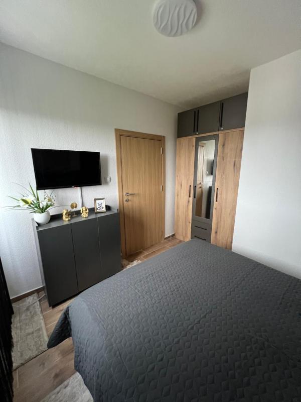 Apartman Tina  kod hotela Sunce - image 2