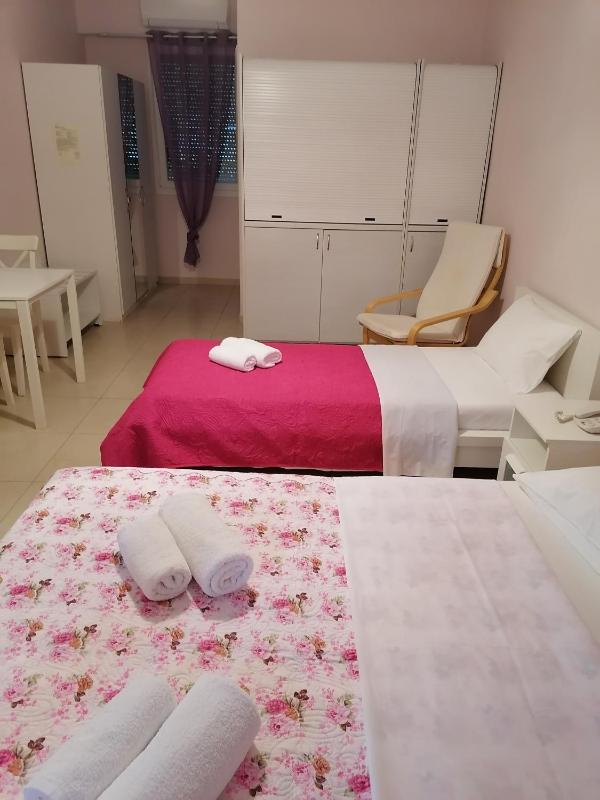 Standard Triple Room with Sea View image 1