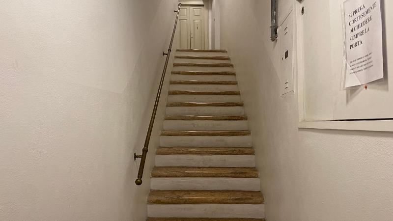 One-Bedroom Apartment with Balcony - Via Cappello 29 image 4