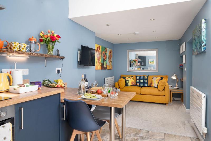 Fabulous apartment for 2 in Llansteffan Images