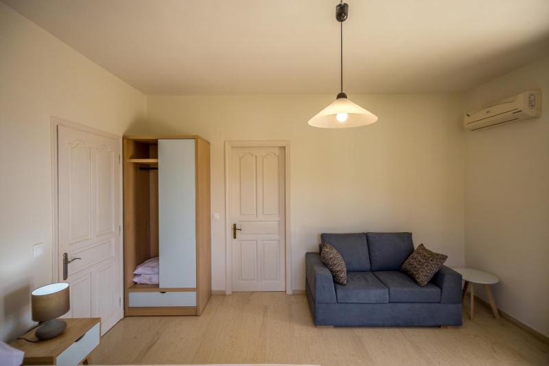 Family Apartment with Sea View image 3