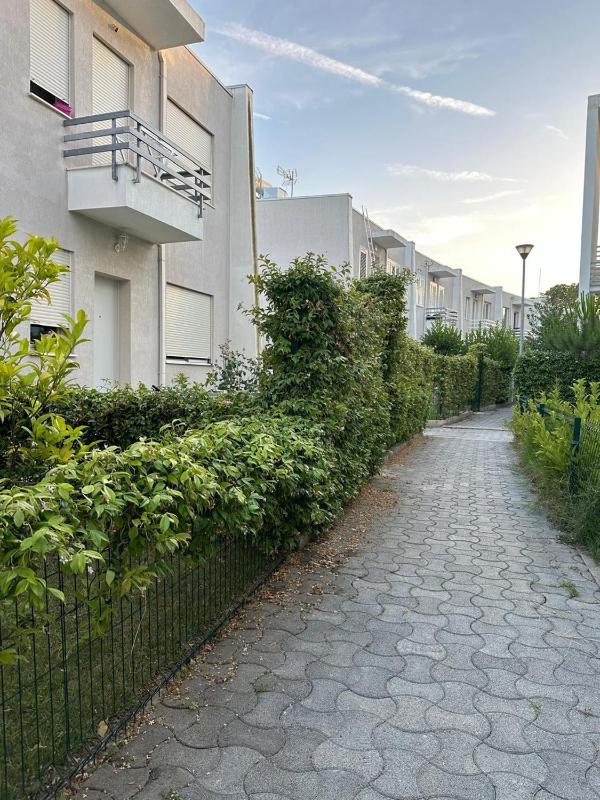 Gjiri i Lalzit- Joy Apartments-Kompleksi Lura 2 - image 6