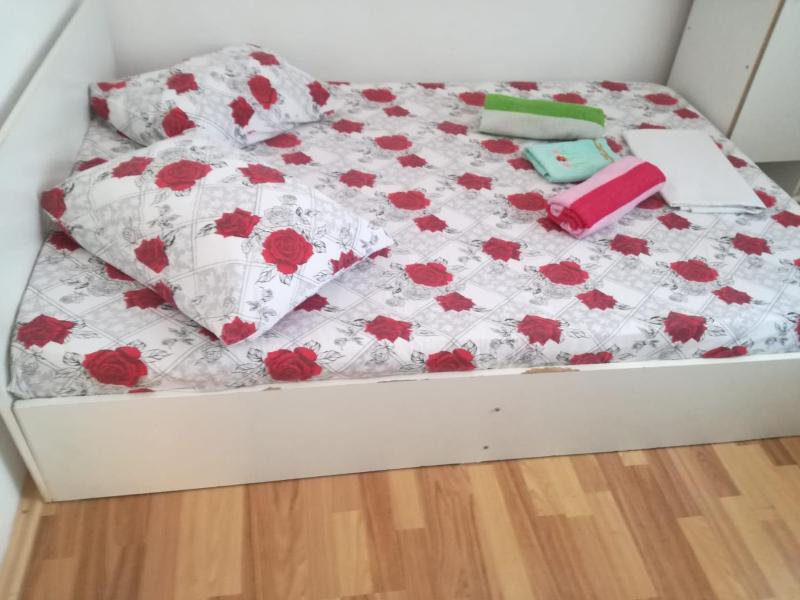 Double Room with Shared Bathroom image 3