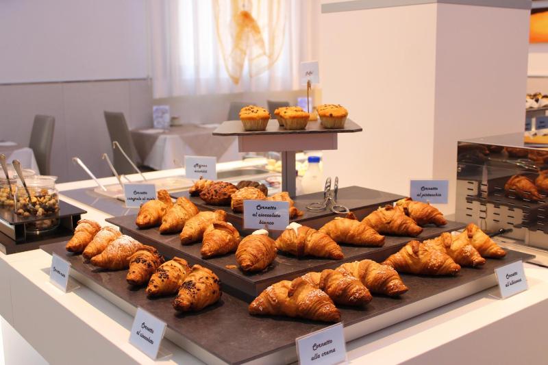Hotel Belvedere - image 31