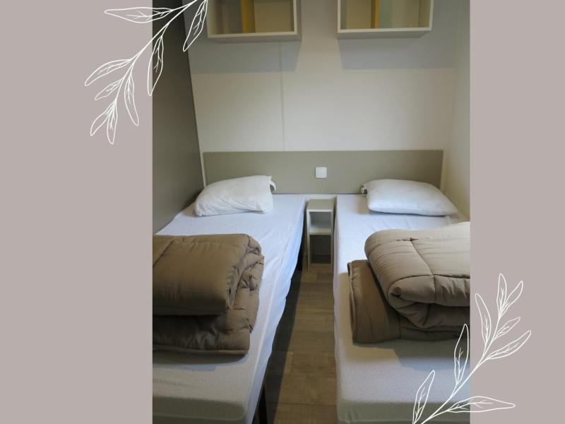 Mobile Home image 3