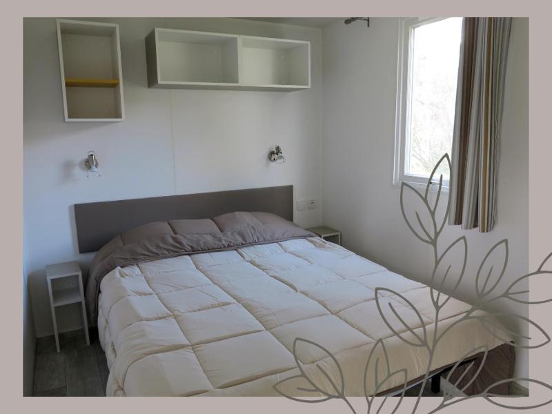 Mobile Home image 2