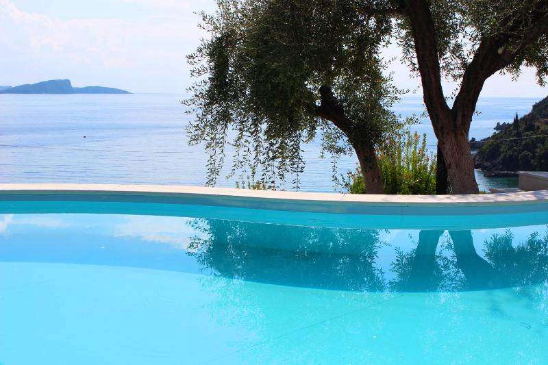 Enjoy Lichnos Bay Village Camping Hotel and Apartments - image 17