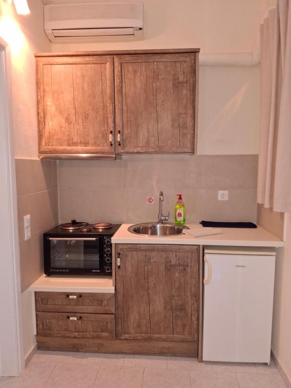 Basic Triple Room image 3