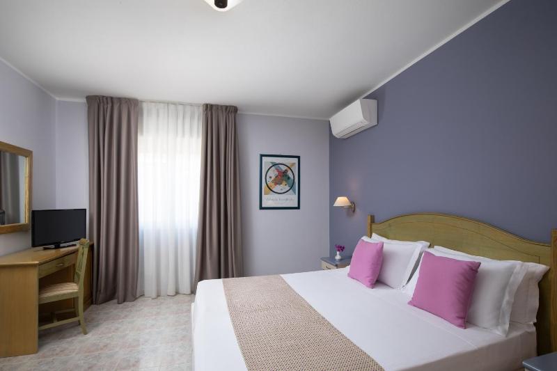 Double or Twin  Room image 1