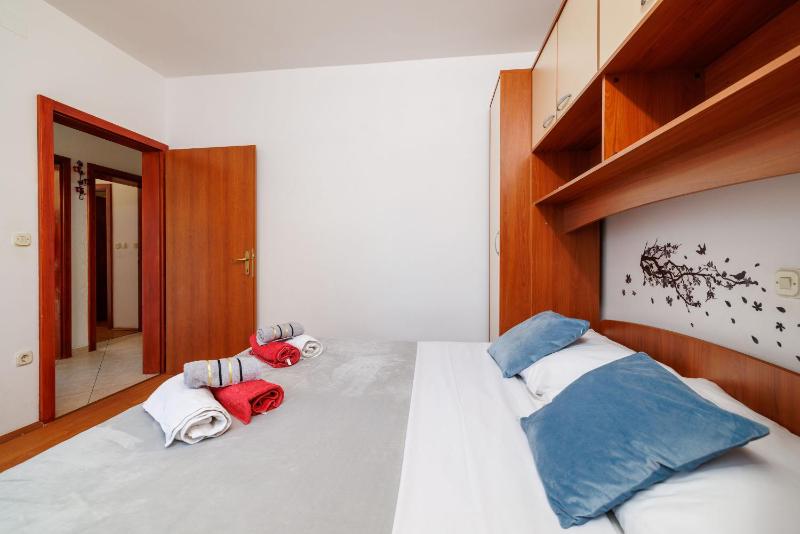 Apartments Klara - image 9