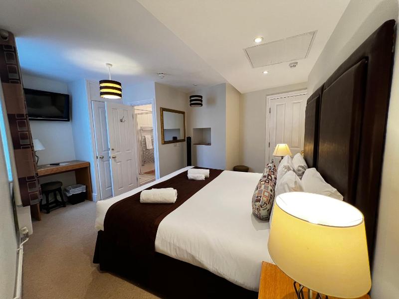 Apartment - Ground Floor image 2