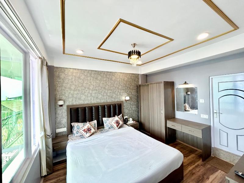 Yepplo Service Apartments - DARJEELING - 4BHK with Private Kitchen - 24hrs Caretaker & Power Backup - image 8