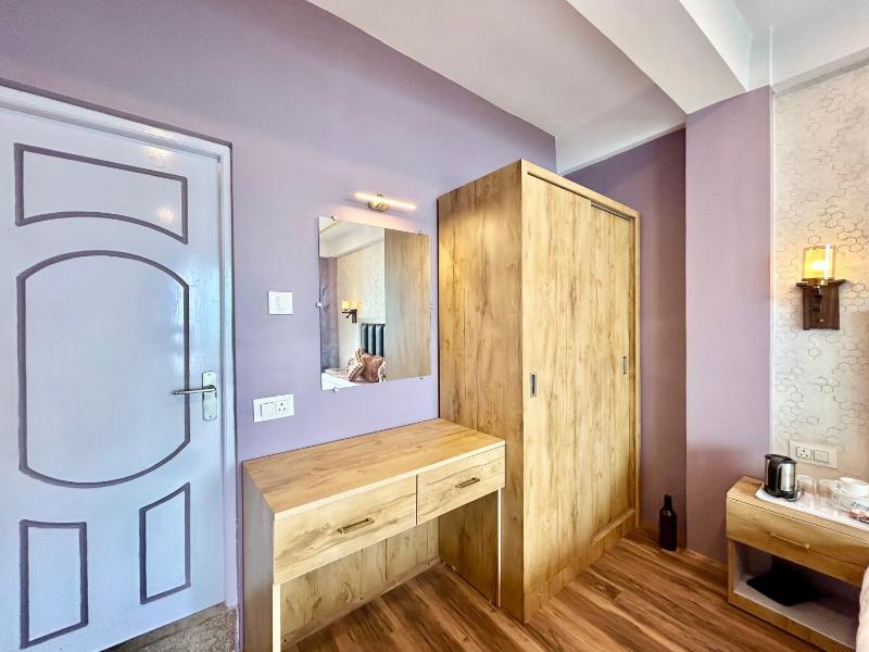 Yepplo Service Apartments - DARJEELING - 4BHK with Private Kitchen - 24hrs Caretaker & Power Backup - image 16