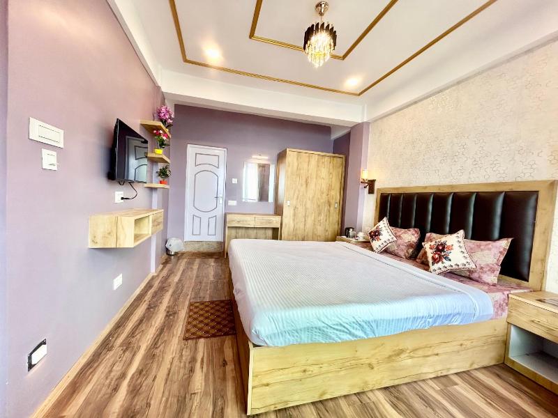 Yepplo Service Apartments - DARJEELING - 4BHK with Private Kitchen - 24hrs Caretaker & Power Backup - image 4
