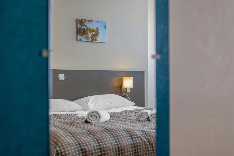 Standard Double Room image 2