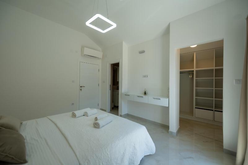 The Golden Luxury Apartments - image 16