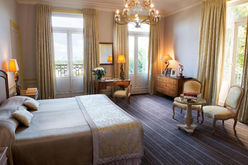 Junior suite Double ou Lits Jumeaux avec Vue Panoramique sur Paris image 3