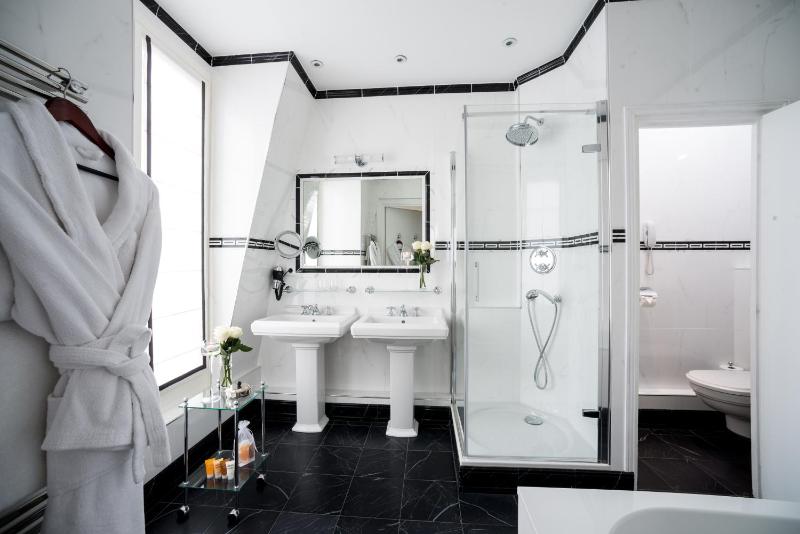 Junior suite Double ou Lits Jumeaux avec Vue Panoramique sur Paris image 2