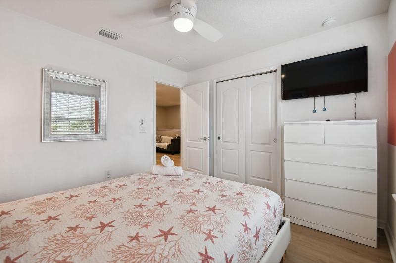 4663TSD-Solterra Resort townhouse - image 7