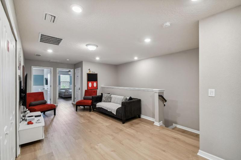 4663TSD-Solterra Resort townhouse - image 32