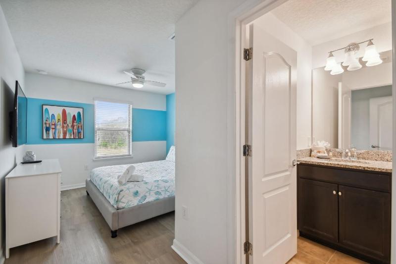 4663TSD-Solterra Resort townhouse - image 43