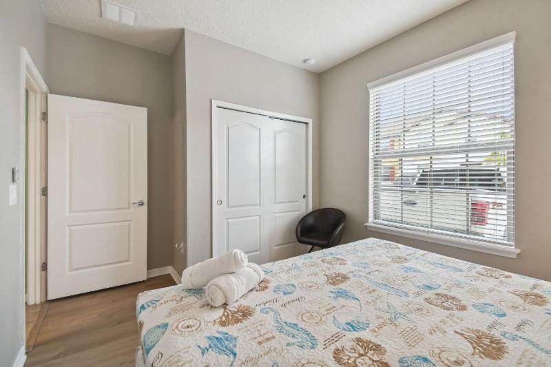 4663TSD-Solterra Resort townhouse - image 33