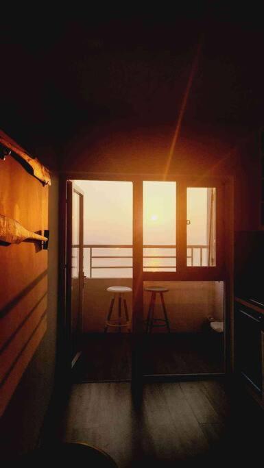 Sunrise from bed Apartment - NhaTrang Beach - image 44