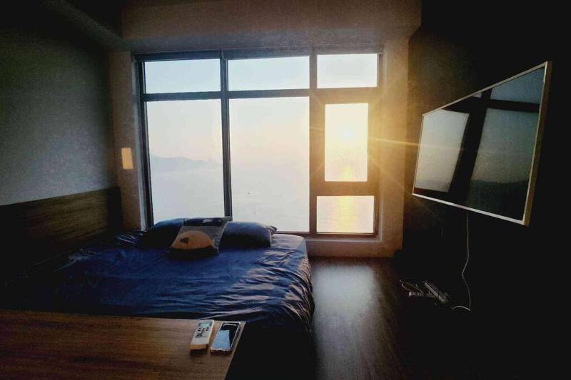 Sunrise from bed Apartment - NhaTrang Beach - image 31