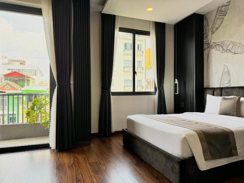 LION 10 HOTEL - image 18