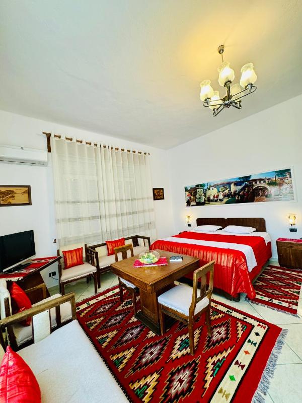 Superior Double Room image 4