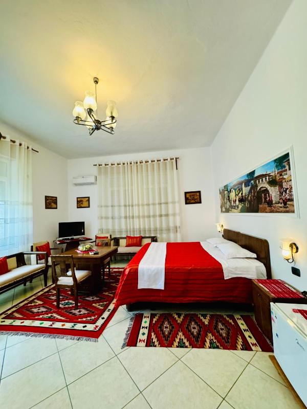 Superior Double Room image 3