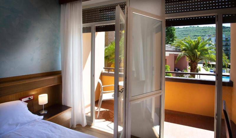 Double or Twin Room with Balcony image 1
