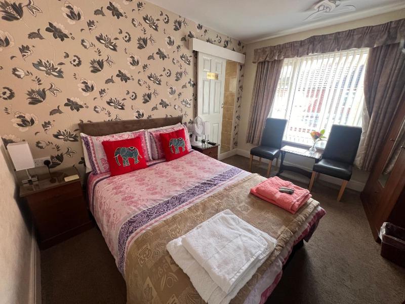 Double Room image 1