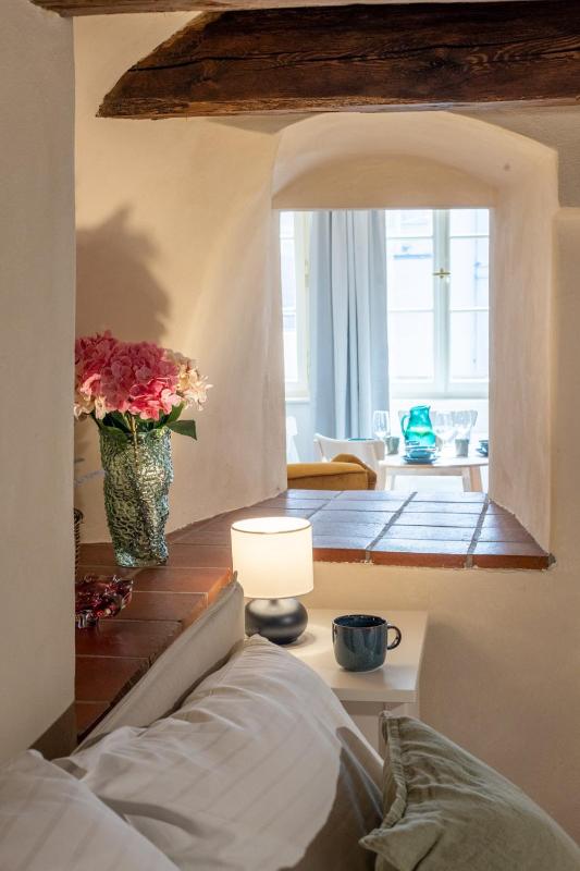 Prague Days - Two-bedroom Apartment with Workspace and Balcony in Old Town - image 15