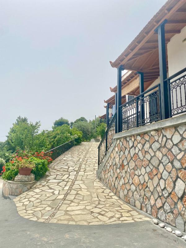 Betsanis Stafylos Apartments - image 19