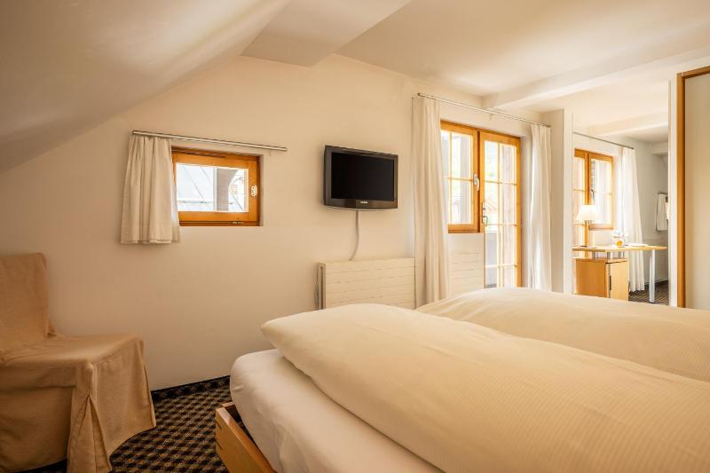 Deluxe Double Room image 1