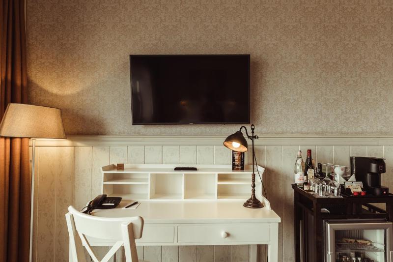 Junior Suite with Terrace image 4