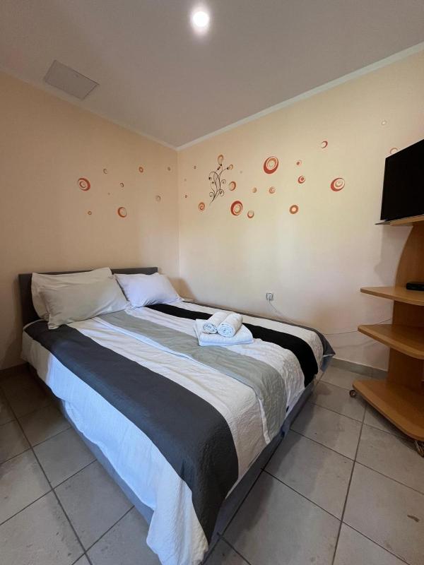 Apartman Luna&Kiara with private parking - image 9
